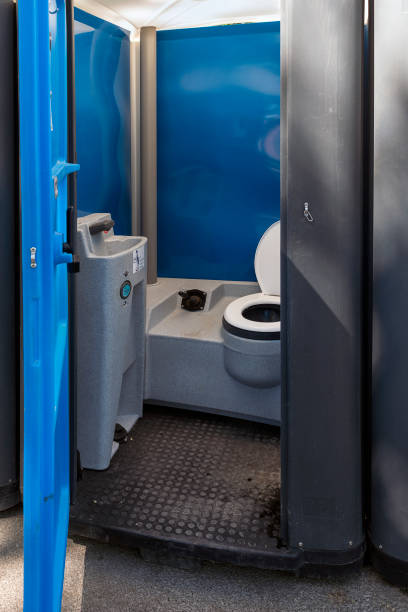 Best Restroom trailer rental cost  in Evansville, WI