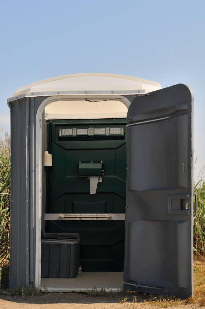 Best Best portable toilet rental  in Evansville, WI